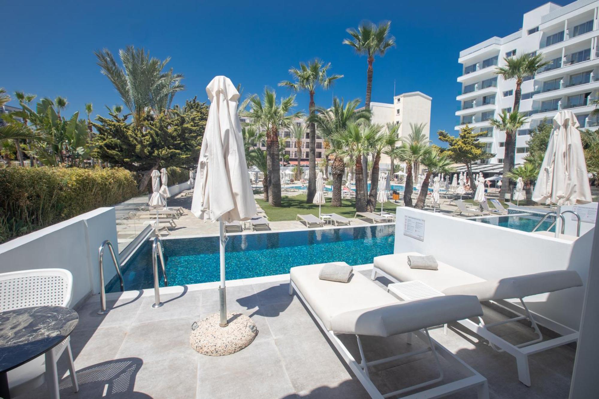 Bohemian Gardens Hotel